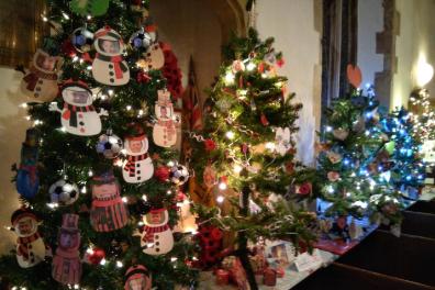 Open Christmas Tree Festival brings community back together